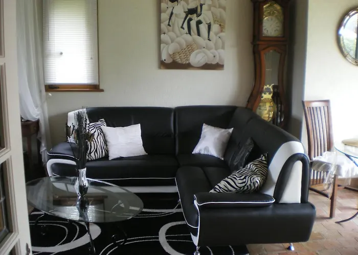 Дом отдыха Les Hibiscus Онфлёр